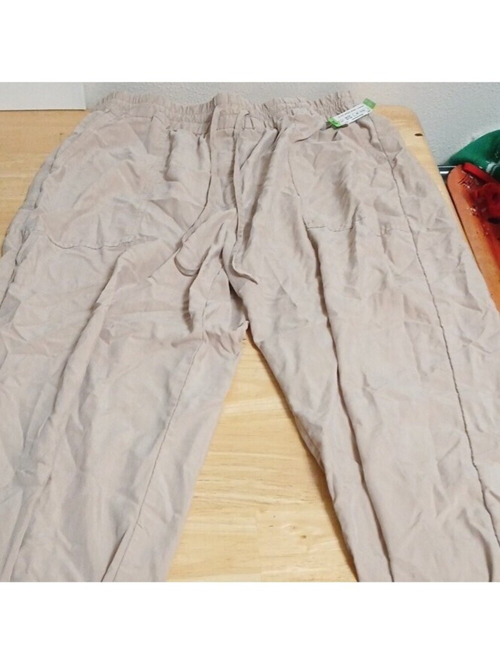 Express Women’s Beige High Rise Solid Jogger Pants Size M